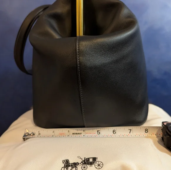 NEW Coach Large Kisslock SOLD OUT - Picture 9 of 12